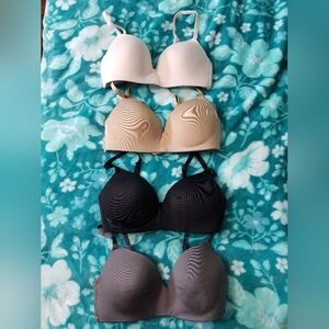 4 Underwire Free Bras 32B